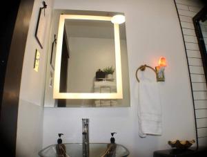 Bagno di Cozy Atl Getaway - 5 Min From Airport & Downtown