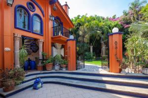 Zahrada ubytování Gorgeous LGBTQ Mexican Hacienda Casa de la Paz