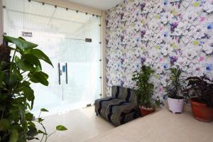 Posezení v ubytování Hotel O Vagmi Residency