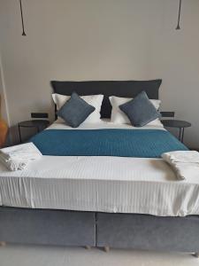 Katil atau katil-katil dalam bilik di HOTEL ANDREAS