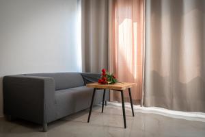 Posezení v ubytování By The Sea Apartments