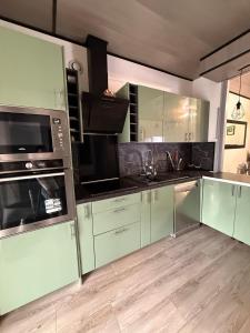 Kuchyň nebo kuchyňský kout v ubytování Maison kinshasa pour 6 personnes