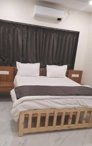 Foto sihtkohas Jāmb asuva majutusasutuse Hotel riseinn galeriist