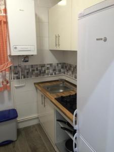 Kuchnia lub aneks kuchenny w obiekcie Apartment Tirso Molina