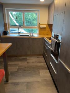 Kuchyň nebo kuchyňský kout v ubytování Haus in ruhiger Lage, 20 Minuten zum RedBull Ring + 7 fotografií