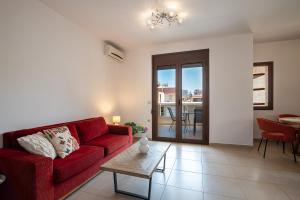 Χώρος καθιστικού στο Light House Chania - 5 Min to Beach and Free Parking +27 φωτογραφίες
