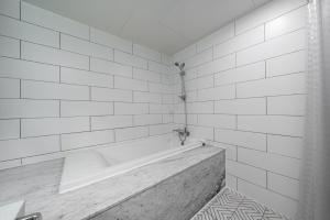 Et bad på Pyeongtaek Stay Tourist Hotel