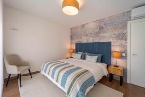 Ένα ή περισσότερα κρεβάτια σε δωμάτιο στο New Luxury Apartment, Sea View with Pool & Gym +38 φωτογραφίες