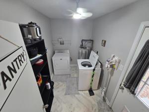 תמונה מהגלריה של Charming 3BR with Interstate Access בנורת' אוגוסטה