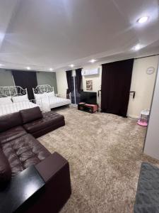 Posezení v ubytování Joud Villa - AlHada, Taif City + 56 fotografií