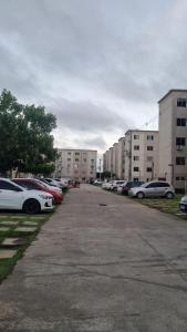 レシフェにあるApartamento em Barra de Jangadaの駐車場 +18枚の写真