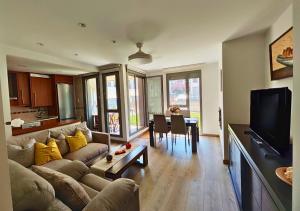 TV/trung tâm giải trí tại Apartamento Peña Telera Las Margas Golf