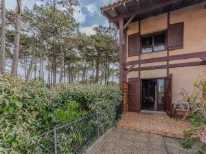 Κήπος έξω από το Maison près plage, terrasse, barbecue, Biscarrosse - FR-1-521-234