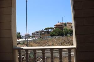 Το κτήριο όπου στεγάζεται  το διαμέρισμα