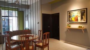Posezení v ubytování Tulip Hotel + 37 fotografií