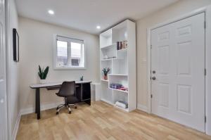 Gallery image of Cozy 5Bdrm Home Games, Parking, Close to Arena in Kawartha Lakes