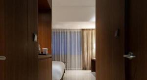 Top Cloud Hotel Iksan客房内的一张或多张床位