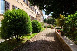 Ostello Villa Monte Mario外面的花园