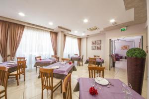 Restaurace v ubytování Hotel Giove dipendenza Hotel Fiamma