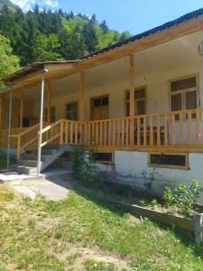 Gallery image of Laia's Guesthouse in Khashiti