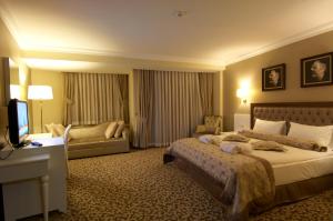 Postel nebo postele na pokoji v ubytování Safran Thermal Resort Sandikli