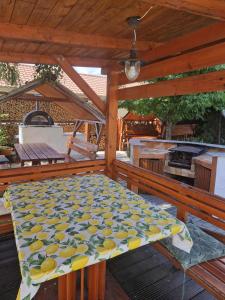 Fotografie z fotogalerie ubytování Médea Apartman v Buku