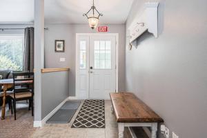 Afbeelding uit fotogalerij van Huron retreat, near beach & pet friendly in Lions Head