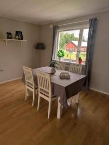 Afbeelding uit fotogalerij van Cozy countryside Appartment in Örebro