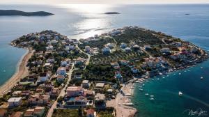 an aerial view of a small island in the water at Apartman 4 Majba in Zaglavice