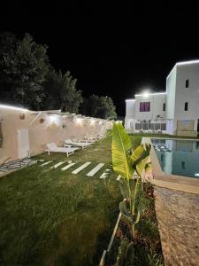 Бассейн в Villa bella vita italy hammamet или поблизости