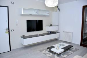 TV a/nebo společenská místnost v ubytování Ilenia's House