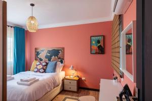 Gulta vai gultas numurā naktsmītnē The 2BDR Compelling Condo 5 min to CAI Airport
