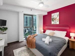 Postel nebo postele na pokoji v ubytování Heart ofCBD Partial RiverView Convenient Cozy Stay + 13 fotografií