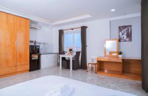 Η κουζίνα ή μικρή κουζίνα στο The July - Coliving by Kegotel