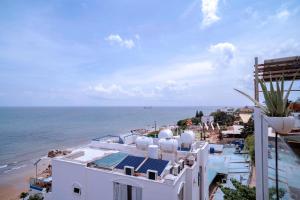 Γενική θέα στη θάλασσα ή θέα στη θάλασσα από  αυτό το ξενοδοχείο διαμερισμάτων