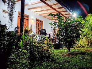 Zahrada ubytování Sigiriya Hillside View Villa