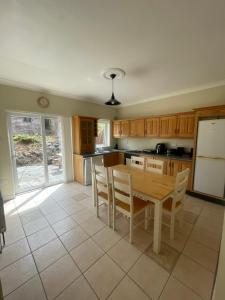 Kuchyň nebo kuchyňský kout v ubytování 19 college Green + 4 fotografie