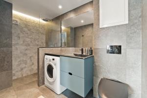 Fotografie z fotogalerie ubytování Penthouse 3-Story with 2 Terraces & Balcony v Oslu