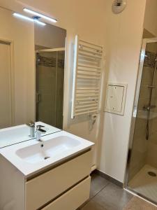 Gallery image of Bright apartment in Cergy in Cergy