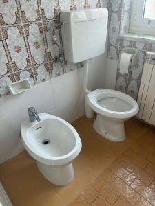 Gallery image of La Milonga 2 - AFFITO CAMERE - Habitacion - Baño y Cocina Compartida in Genova