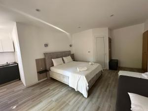 Voodi või voodid majutusasutuse Apartment's Meti toas