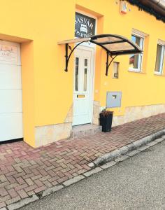 Bygningen som leiligheten ligger i