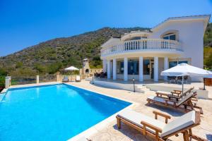 Πισίνα στο ή κοντά στο Villa Aquavitus