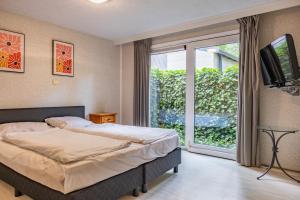 Giường trong phòng chung tại Home 6P Bath-Garden house-4G Pool-Kids-Dog +31 ảnh