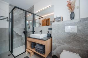 Kuchyň nebo kuchyňský kout v ubytování Ferienwohnung Ida inkl SommerCard + 36 fotografií