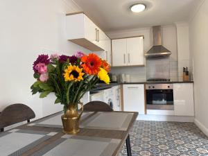 Η κουζίνα ή μικρή κουζίνα στο Expert Stays 2 BR near River Cam Central Cambridge +14 φωτογραφίες