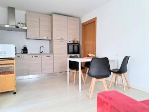 Η κουζίνα ή μικρή κουζίνα στο Appartamento Aurora in Valtellina - Accogliente alloggio tra lago e montagna