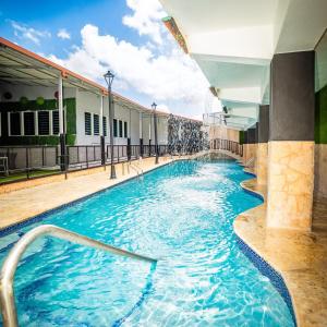Bazén v ubytování Hotel Vista Verde nebo v jeho okolí