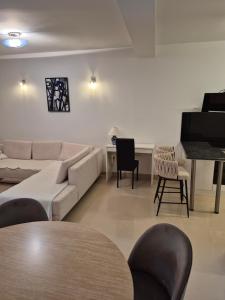 Χώρος καθιστικού στο Saint James Apartment