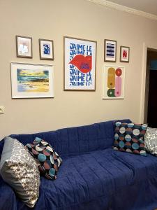 Χώρος καθιστικού στο Cozy retro apartment near park